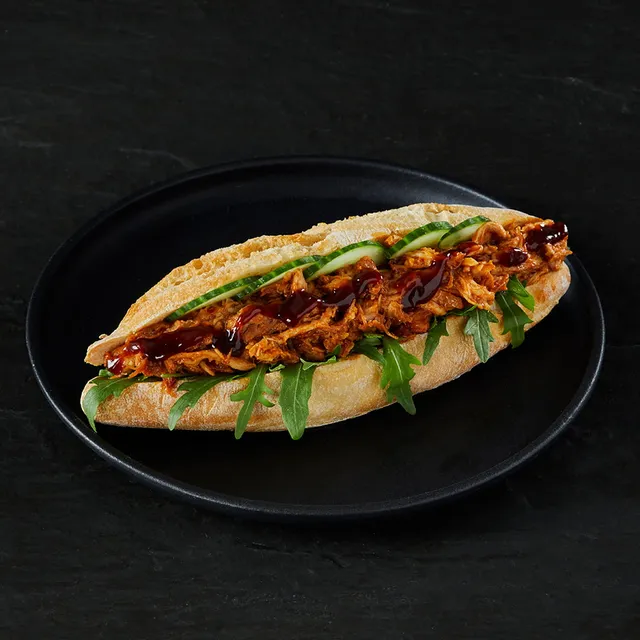 Rooster's Broodjes pulled chicken panino ciabatta pollo rucola