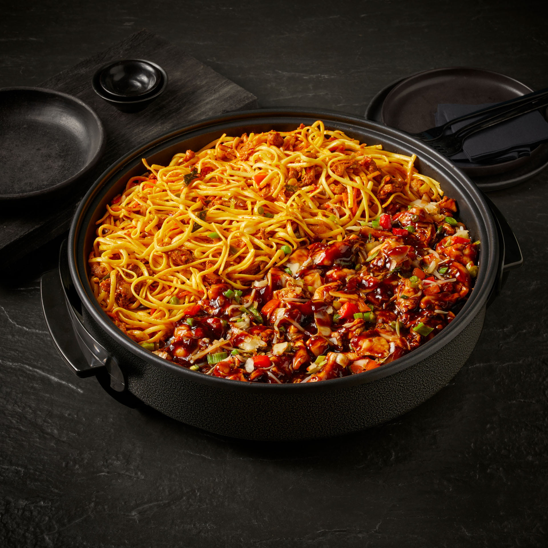 Rooster's Kippannen Bami vassoio pollo bami 6 persone