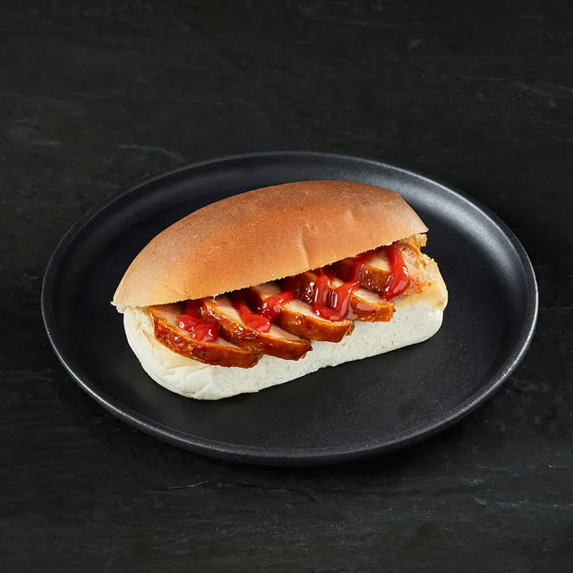 Rooster's Broodje Kipgehaktbal panino pollo caldo