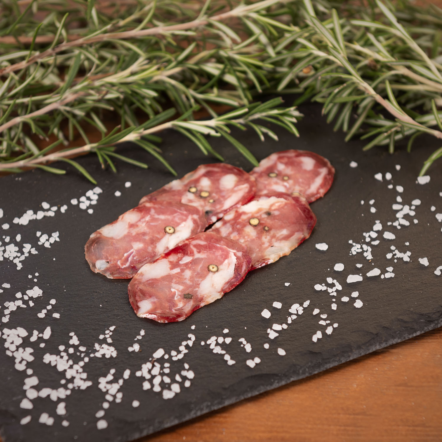 Tenuta Ara del Tufo Schiacciata al pepe salame stagionato