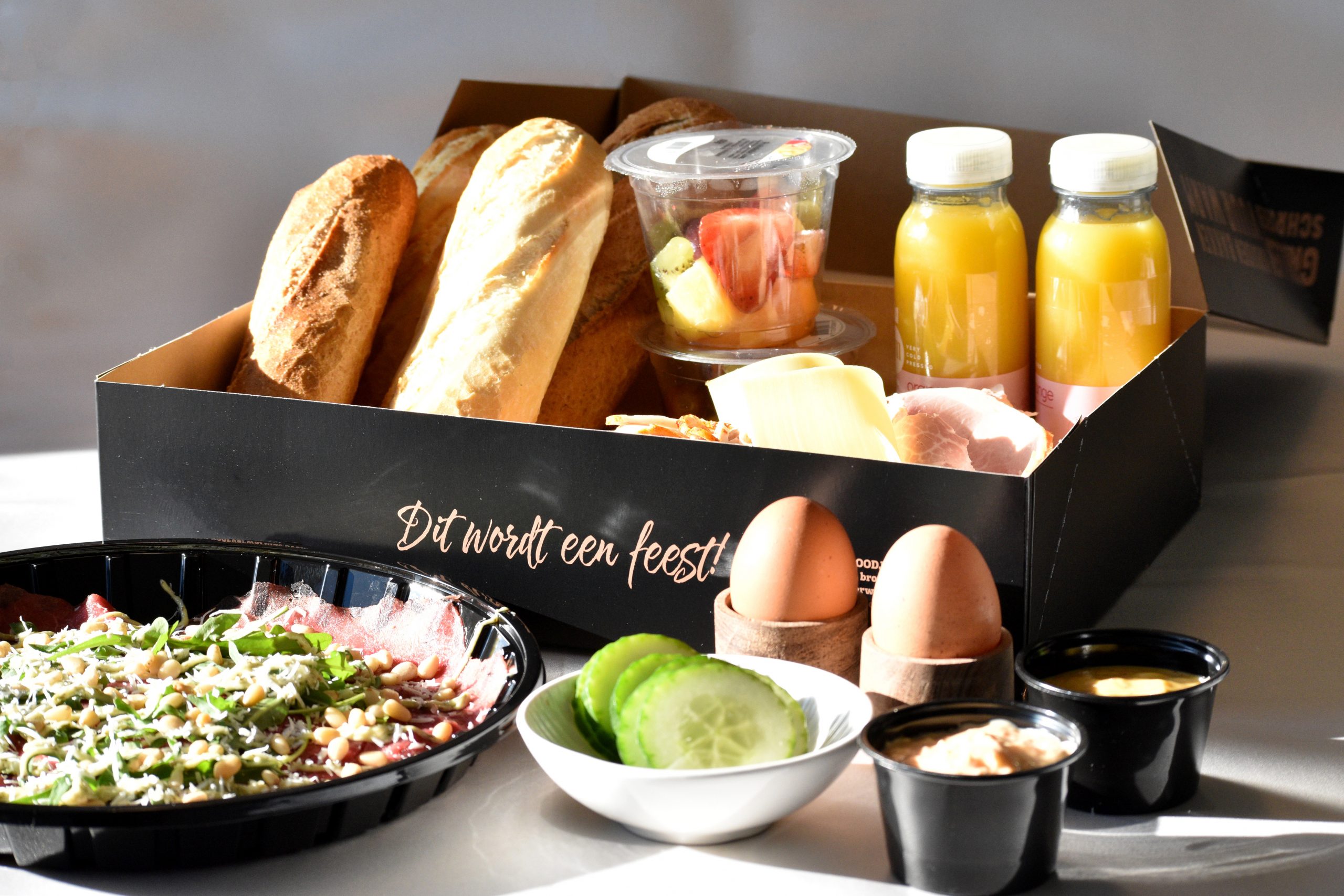 Rooster's Maaltijden Brunchbox Pasen box brunch 2-4 persone
