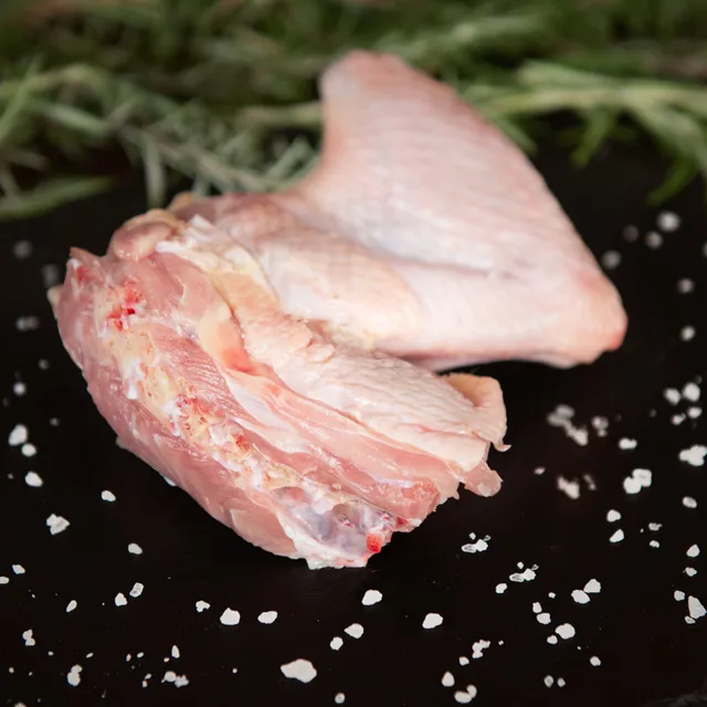 Tenuta Ara del Tufo Ali di Pollo pollo italiano fresco
