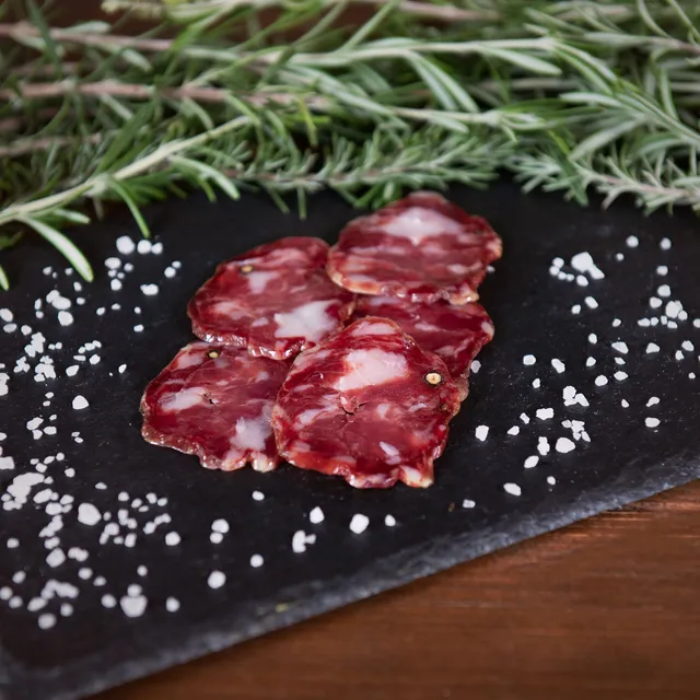 Tenuta Ara del Tufo Salumi Stagionati Salame Affettato Fresco