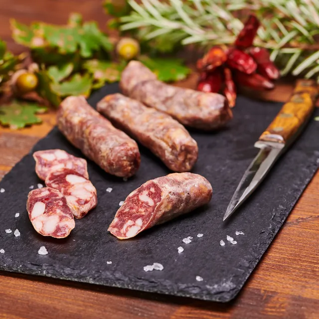 Tenuta Ara del Tufo Salsicce Giulianesi piccanti biologiche stagionate