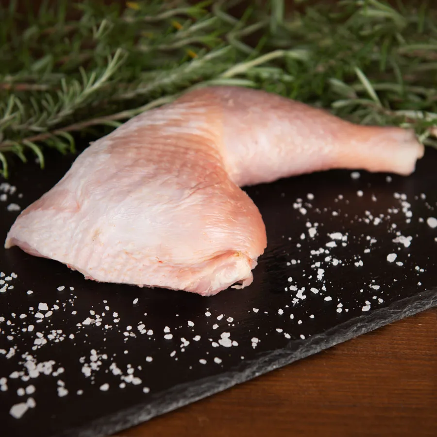 Tenuta Ara del Tufo Cosce di Pollo fresche pollo italiano